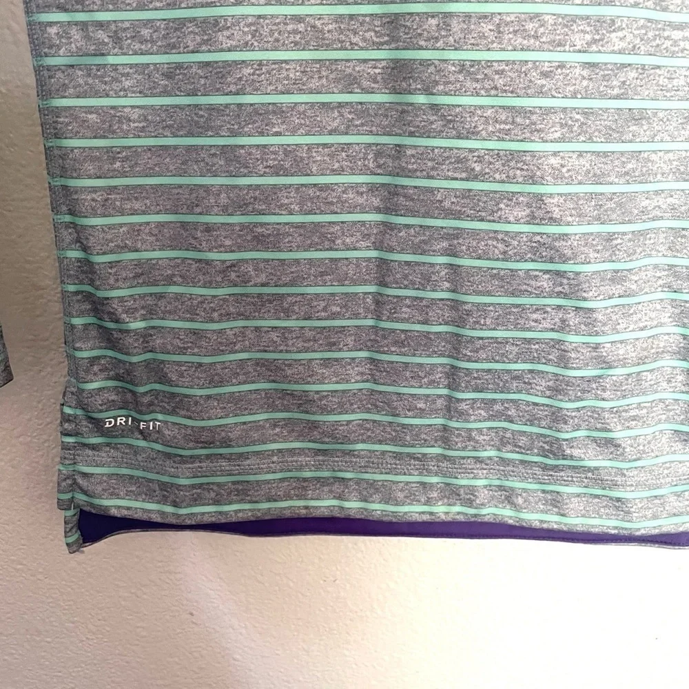 NIKE Dri fit purple &  green striped performance pullover hooded sweatshirt -M